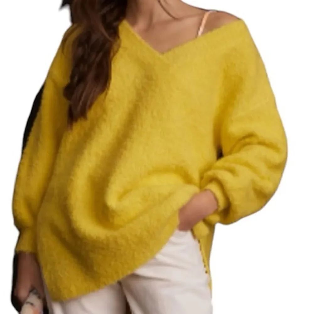 Pilcro Anthropologie Yellow Fuzzy V-neck Oversized Sweater(Size XS)